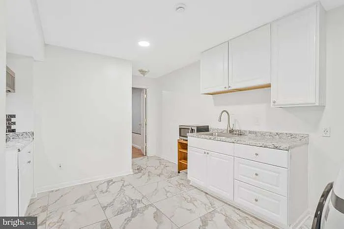 10491 Manns Harbor Ct — Photo 2