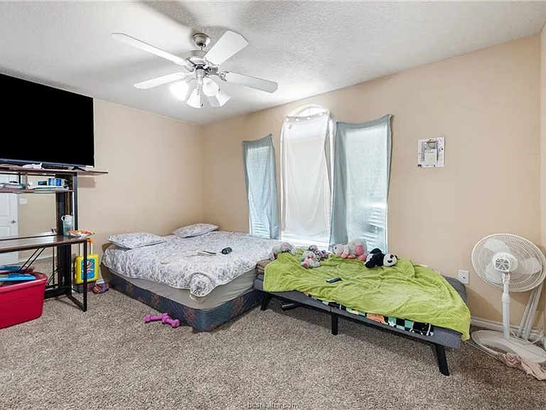 2330 Autumn Chase Loop #B — Photo 6
