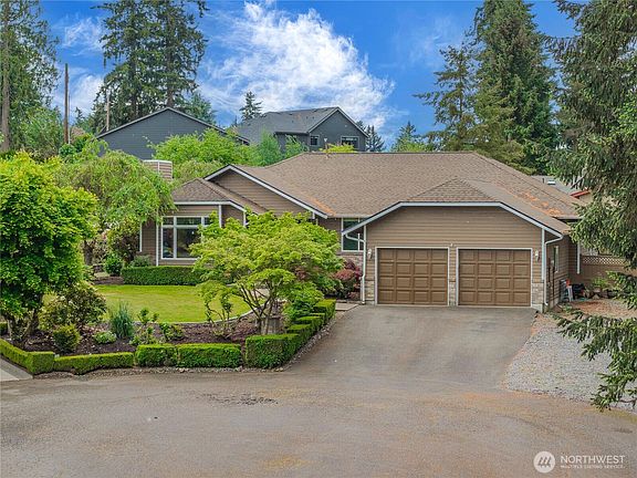2nd image of 1719 126th Avenue E