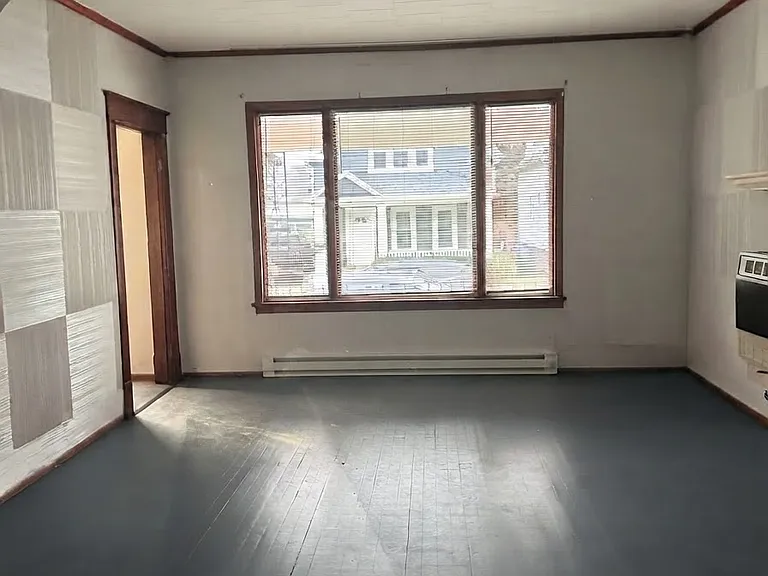 118 Barnard St #1 — Photo 3