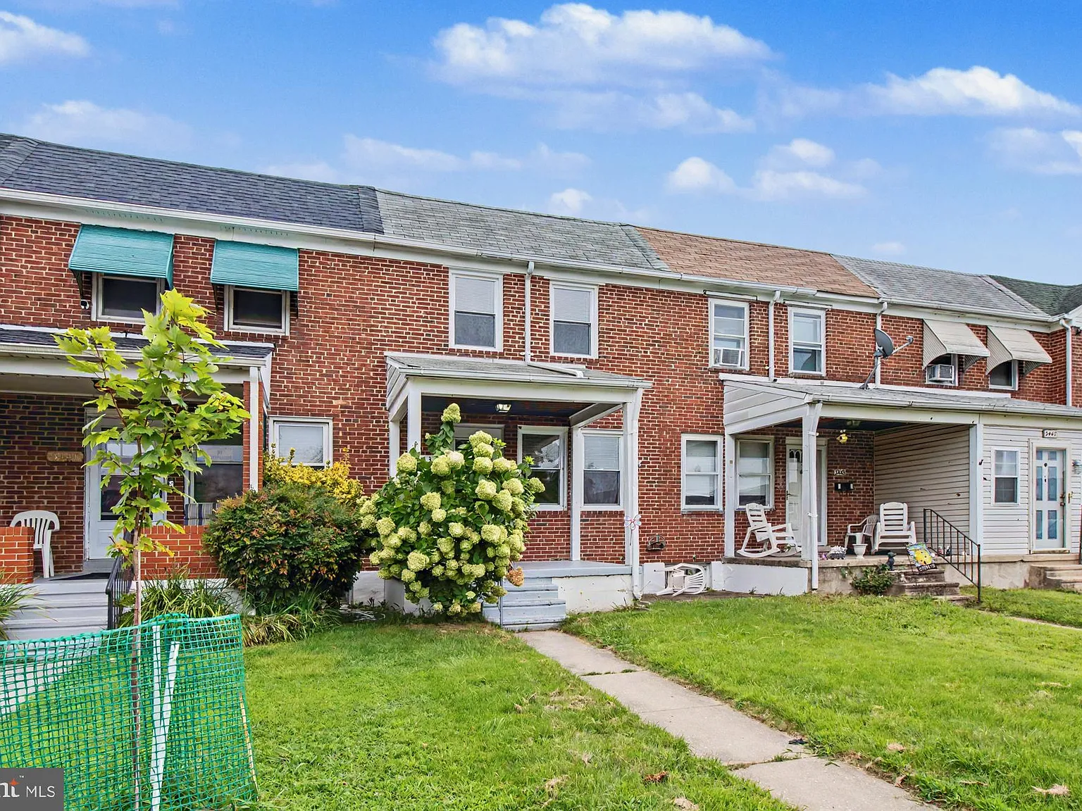 2 bed, 2.0 bath, 1016 sqft, $1,700 — Photo 3