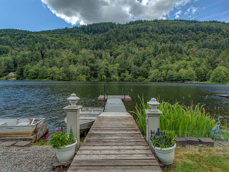 1st image of 339 Lakeside Dr