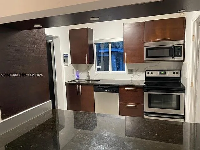 242 NW 93rd St — Photo 4