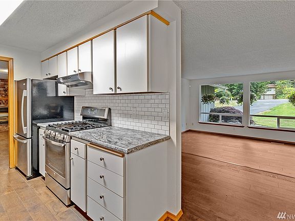 5th image of 7325 12th Ct SE