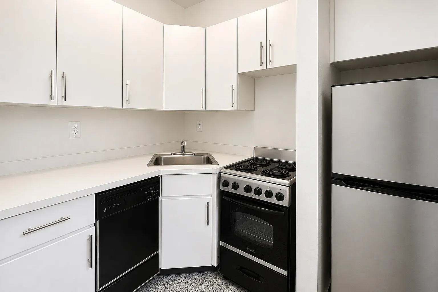 213 East 37th Street — Photo 4