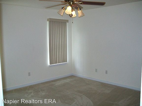 4th image of 9818 Willow Glen Ct