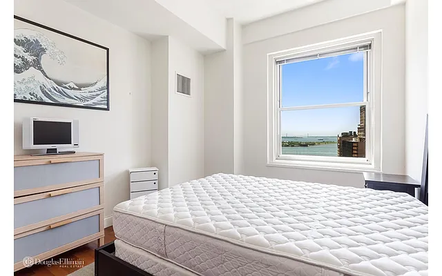 Rented by Douglas Elliman | media 3