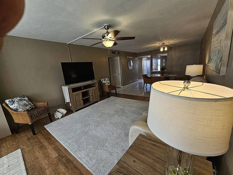2244 Winkler Ave #108 — Photo 8