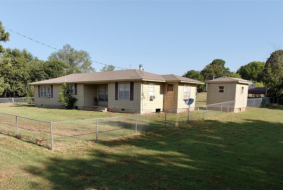 2nd image of 2110 E Main St