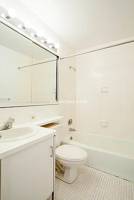 Rented by Mirador Real Estate | media 22