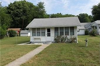 1st image of 10112 E Kentucky Ave