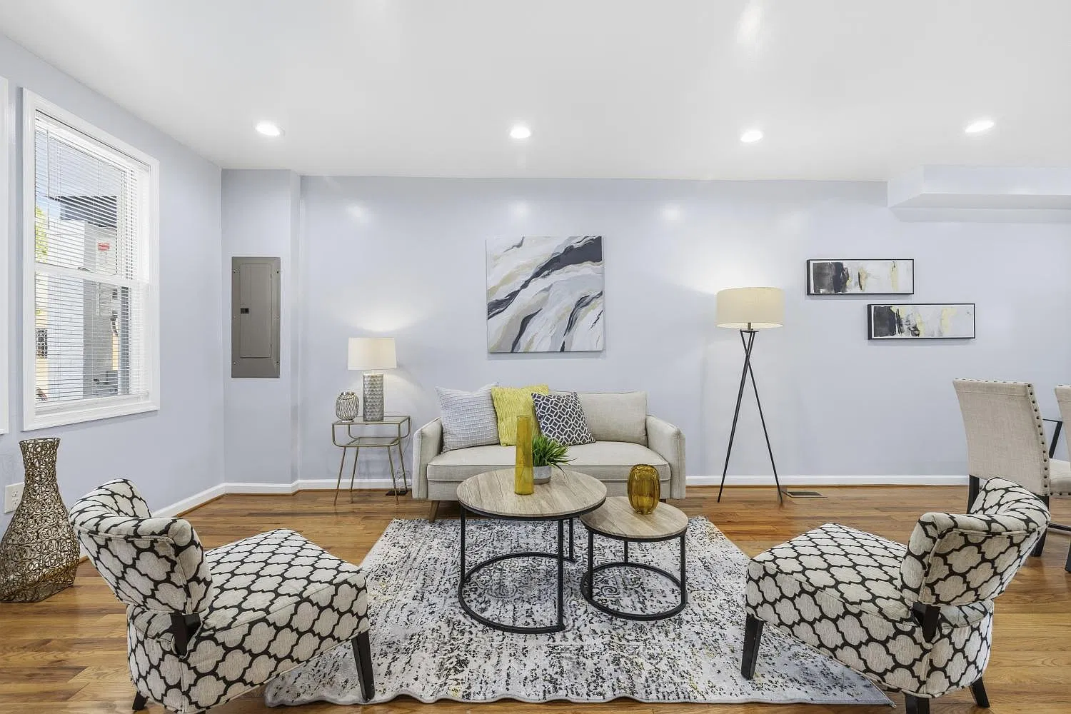 5 bed, 3.5 bath, 1800 sqft, $6,195 — Photo 4