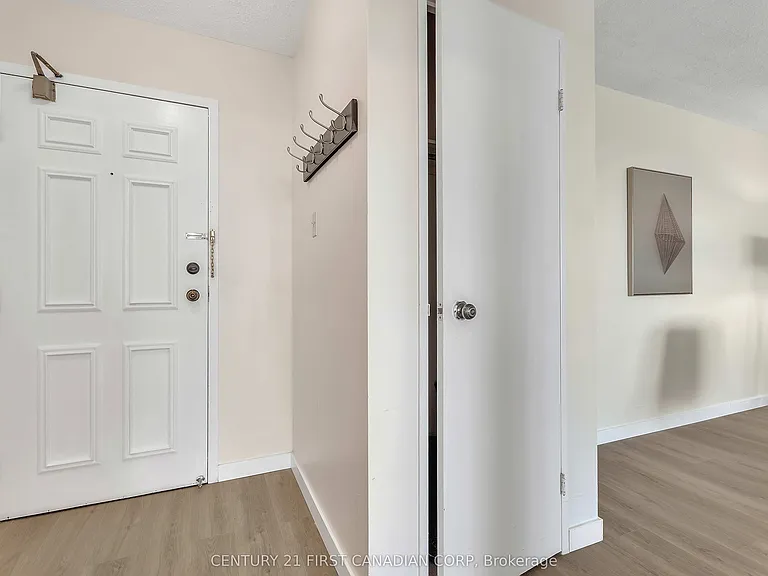 600 Grenfell Dr #1010 — Photo 5