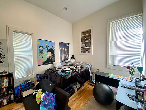 5th image of 1057 W Belden Ave APT 3C