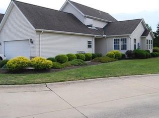 8877 Ashlyn Ct, Olmsted Falls, OH 44138