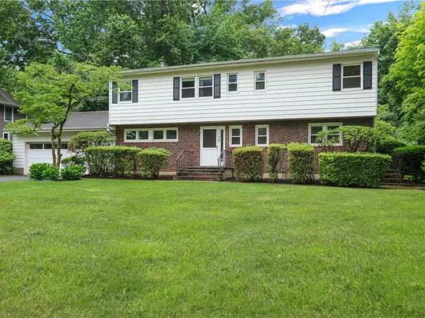 31 Winslow Road, White Plains, NY 10606