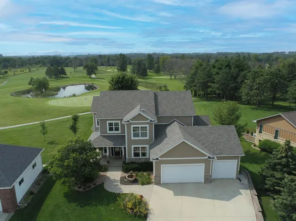 607 13th Ave NW, Dodge Center, MN 55927