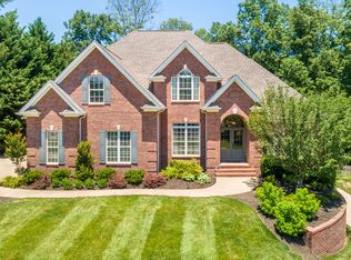 1107 Ivy Manor Ct, Hixson, TN 37343