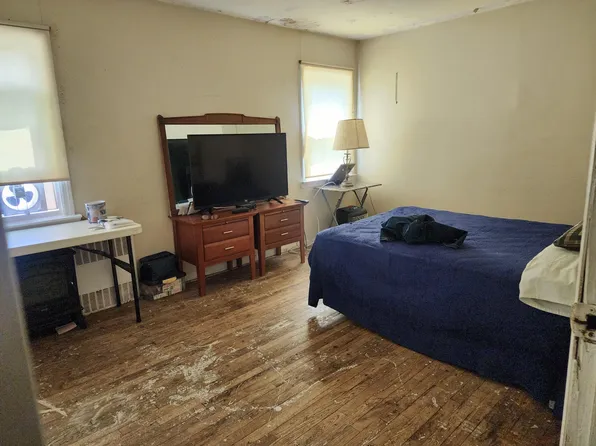 72-11 Burchell Avenue image 6 of 15