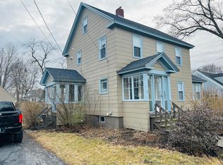30 Roosevelt Ave, Waterville, ME 04901