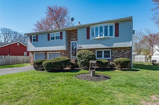 4th image of 124 De Fillipo Dr