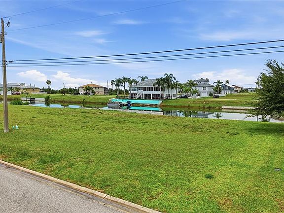 3rd image of 3431 Jewfish Dr #21