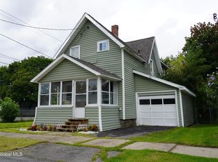 33 Newman St, Gloversville, NY 12078