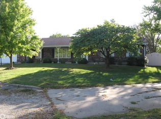 2004 Meadow Ln, Keokuk, IA 52632
