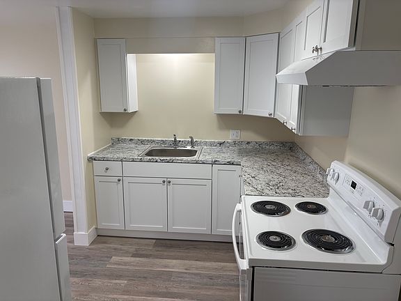 2nd image of 1964 Hertel Ave APT 1