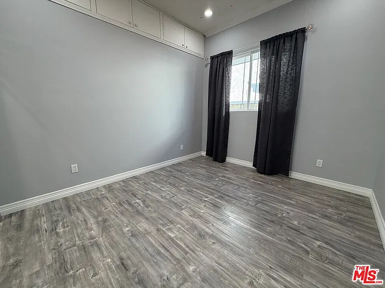 10006 Samoa Ave — Photo 10