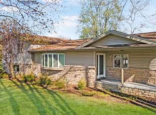 3323 Spring Valley Rd, Akron, OH 44333