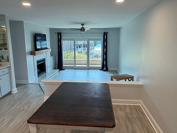 2nd image of 9809 Emerald Point Dr Unit 3