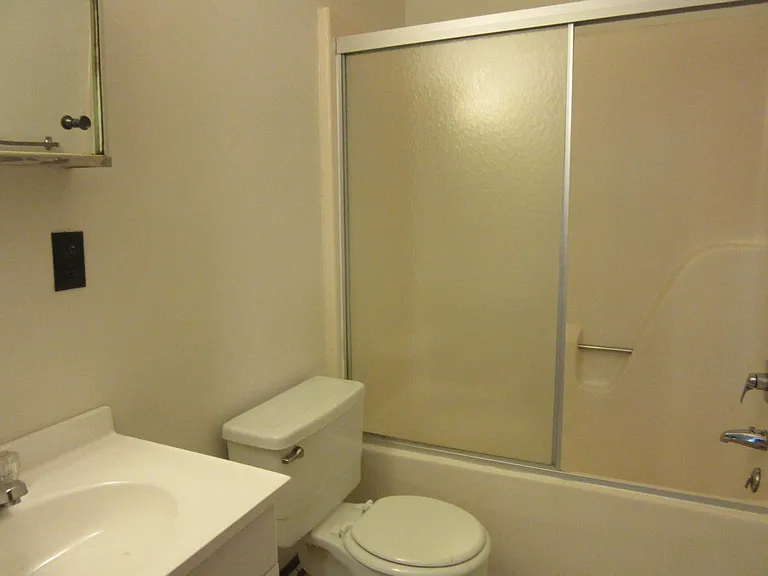 9 Circle Dr #3 — Photo 6