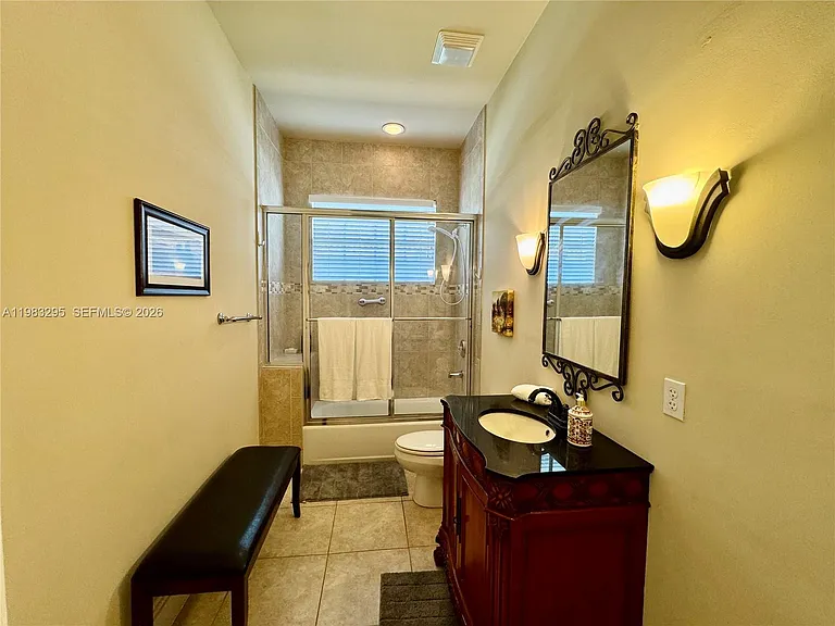1740 Ludlow Rd — Photo 44