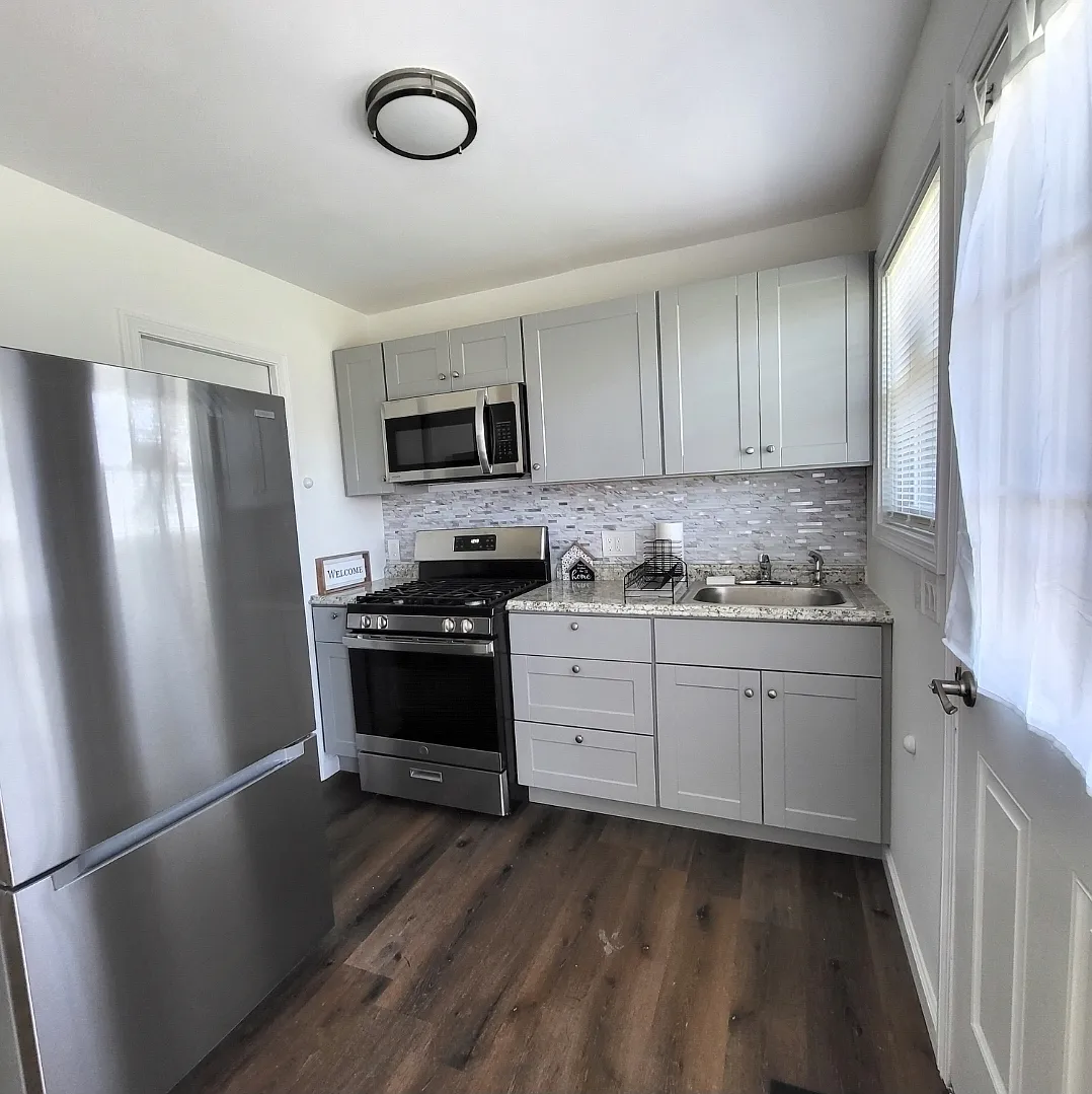 2 bed, 1.5 bath, 760 sqft, $2,195 — Photo 1