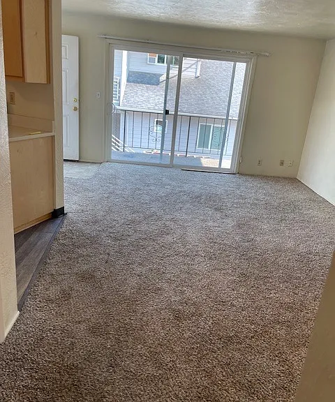 1552 Ferry St #6 — Photo 8