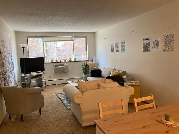5th image of 1491 Portland Ave APT 2