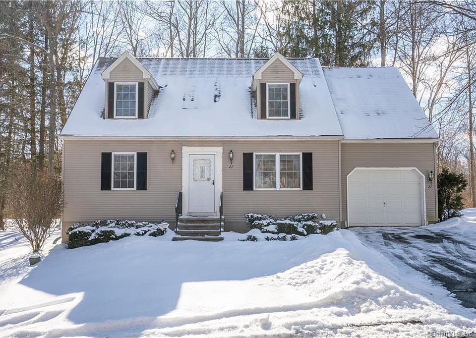 1st image of 27 Pheasant Hill Dr #27