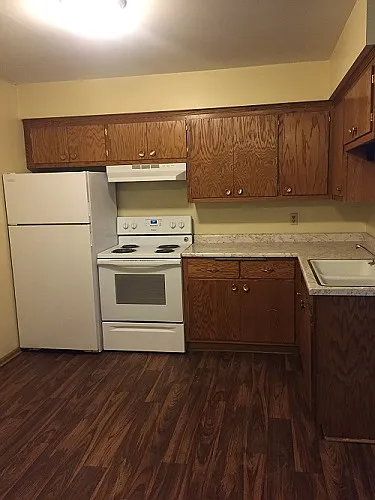 10428 W Lincoln Ave — Photo 5