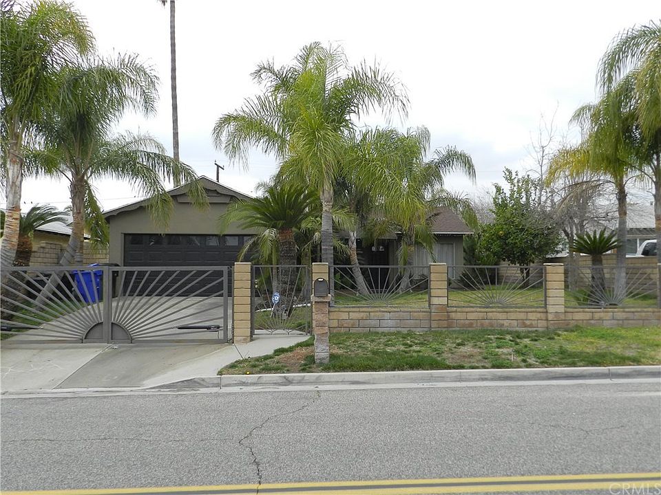 1st image of 3950 June St