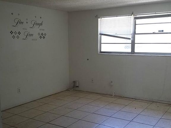 4th image of 8315 N 13th St #Ab