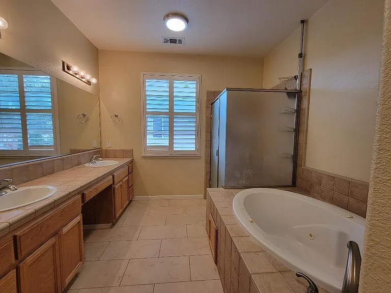1663 Eucalyptus Ct — Photo 23