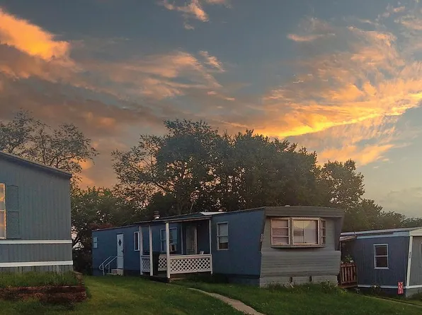 222 Myers St, Hancock, MD 21750