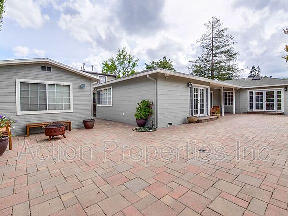 2nd image of 435 Colorado Ave