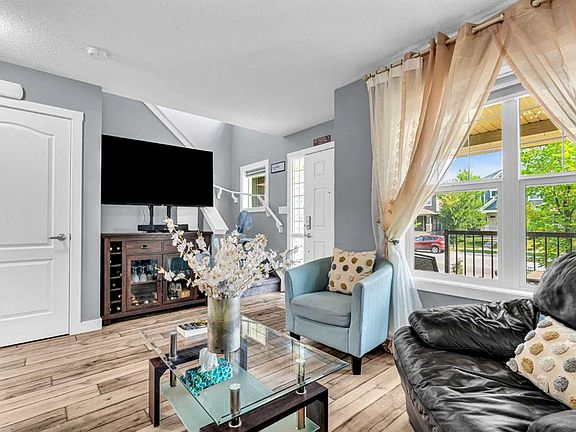4th image of 1444 NE Legacy Cir SE