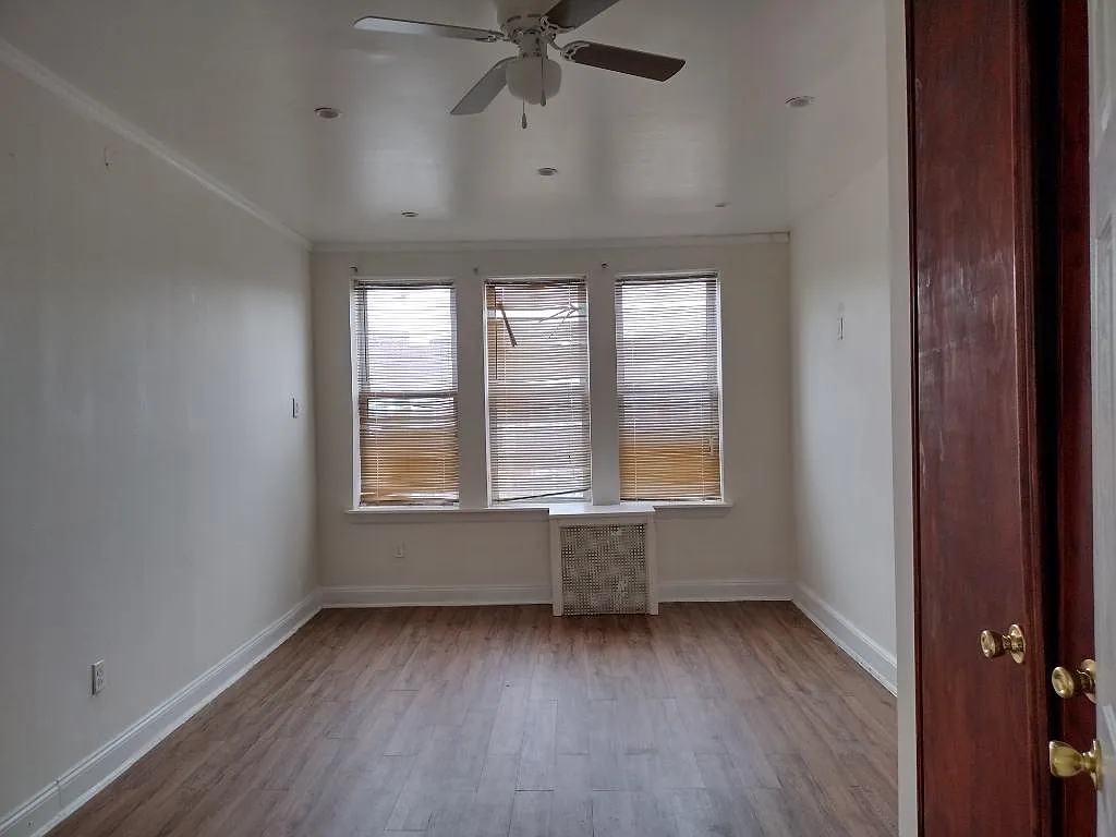 3 bed, 750 sqft, $3,350 — Photo 4