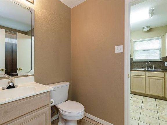 3rd image of 7921 Wolf Dr
