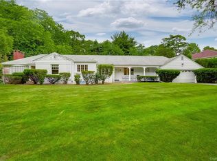 36 New County Rd, Airmont, NY 10952