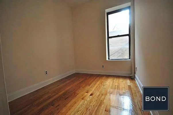 Rented by Bond New York | media 7