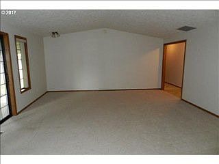 5th image of 1113 NE 135th Cir